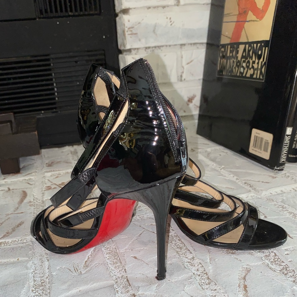 Red bottoms - Picture 2 of 3